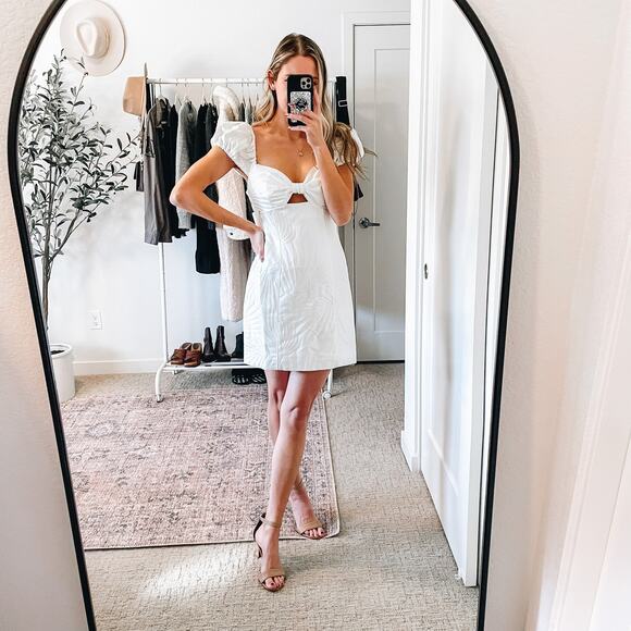 Significant Other Celia White Embroidered Palm Puff Sleeve Mini Dress NWT 6 - Picture 10 of 11